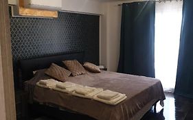 Ahoy Deluxe Apts