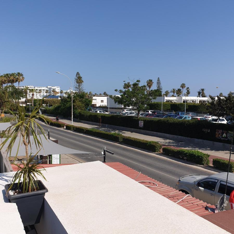 Apartament Ahoy Deluxe Apts Ajia Napa Zewnętrze zdjęcie